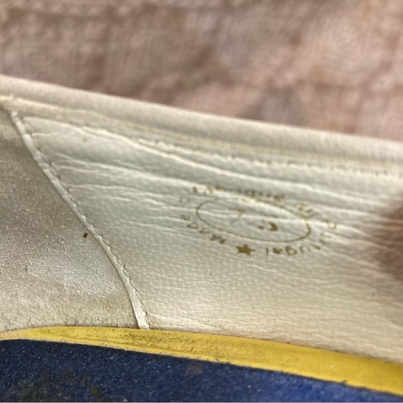 JOHN FLUEVOG Sz 7.5 Arigato 09 Taupe and Yellow Low Heel Slip On Shoes - Picture 7 of 13